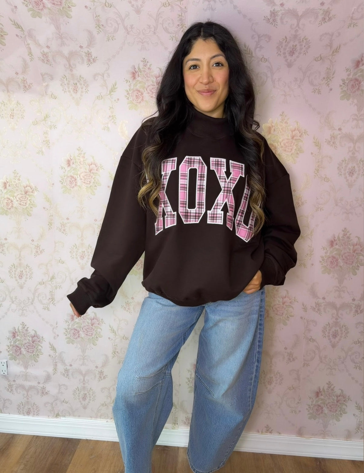XOXO Mockneck 🍫🍓
