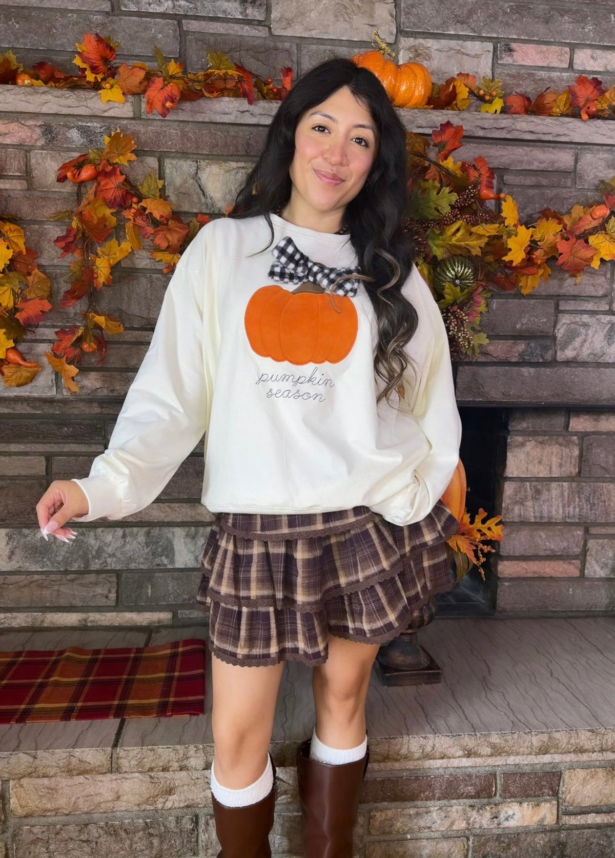 Pumpkin Kisses Crewneck 🎃